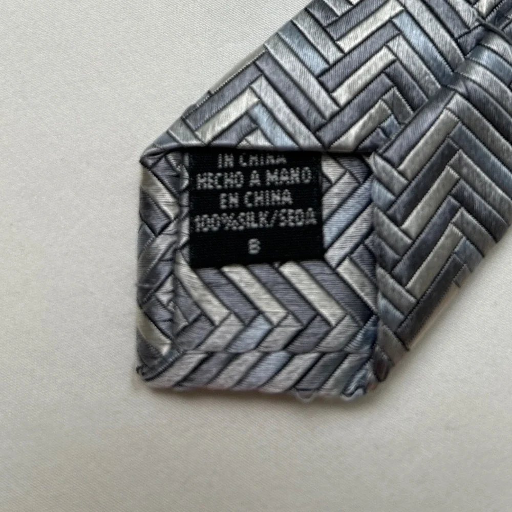 Cezani Mens Silk Woven Basketweave Geometric Necktie OS Grey Silver Business